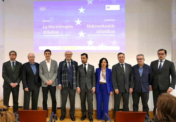 El presidente del CES presenta el informe elaborado por la RTA sobre la macrorregión atlántica en una jornada de EUROBASQUE